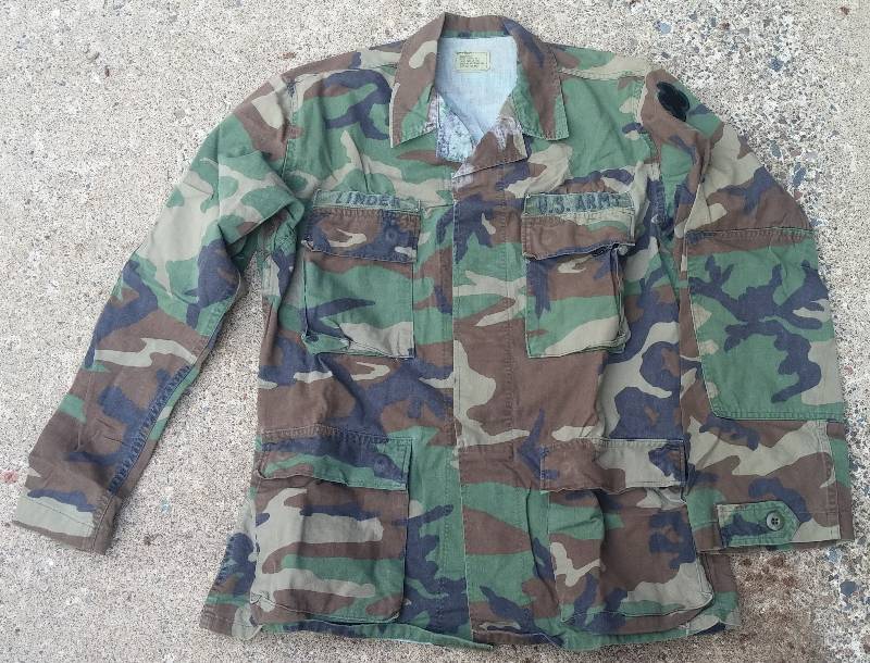 lot 67 image: Authentic U.S. Army Jacket