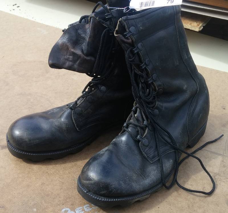 lot 79 image: Authentic U.S. Army Combat Boots sz 8r