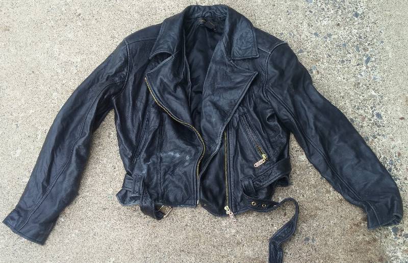 lot 91 image: Classiques Leather Jacket sz L