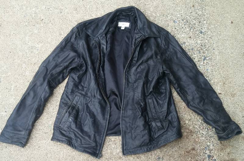 lot 90 image: Merona Leather Jacket sz m