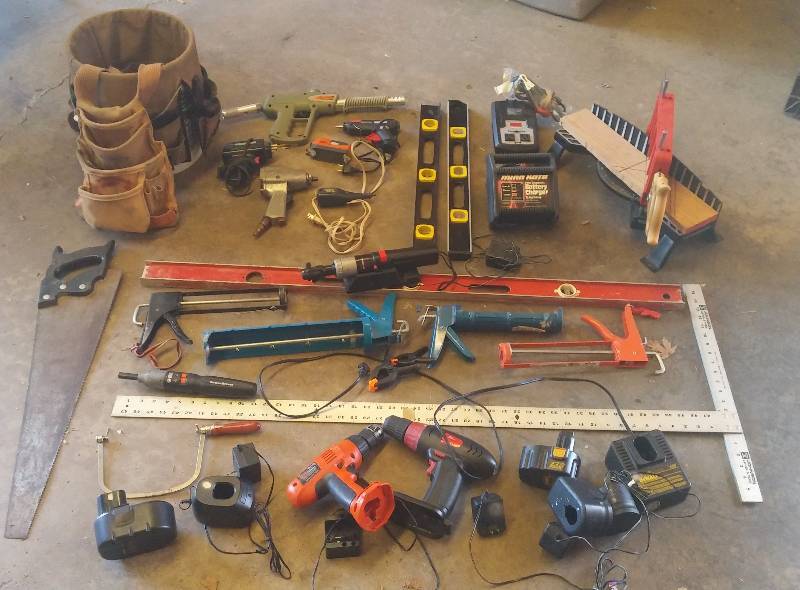 lot 108 image: Assorted Power and Hand Tools