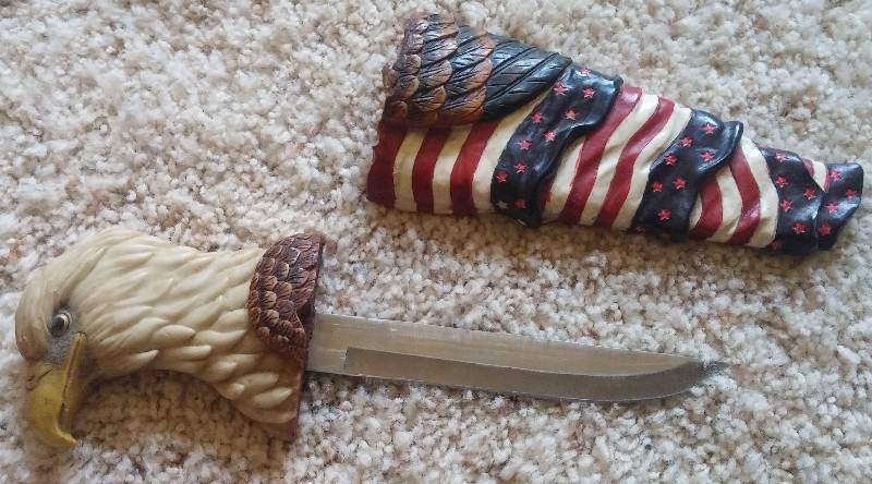 lot 123 image: American Eagle Knife Letter Opener