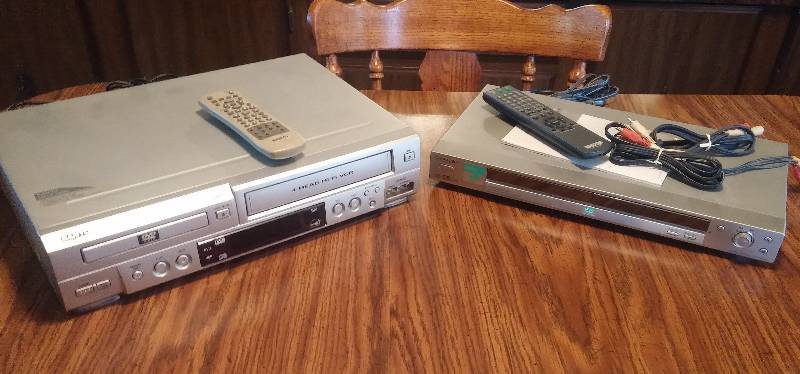 lot 133 image: Sony and Sanyo DVD and VHS Players