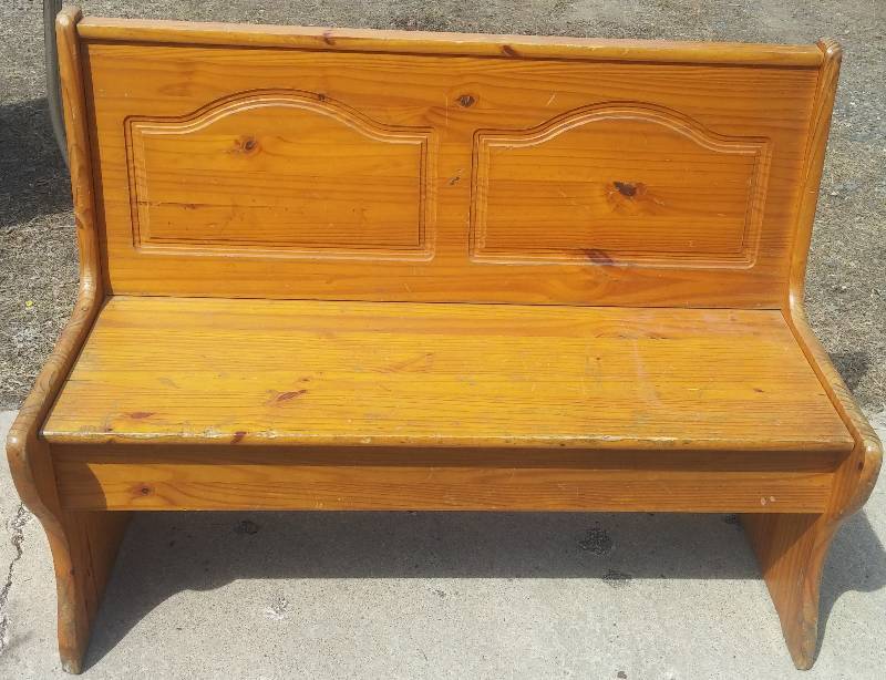 lot 151 image: Entry Bench with Hidden Storage