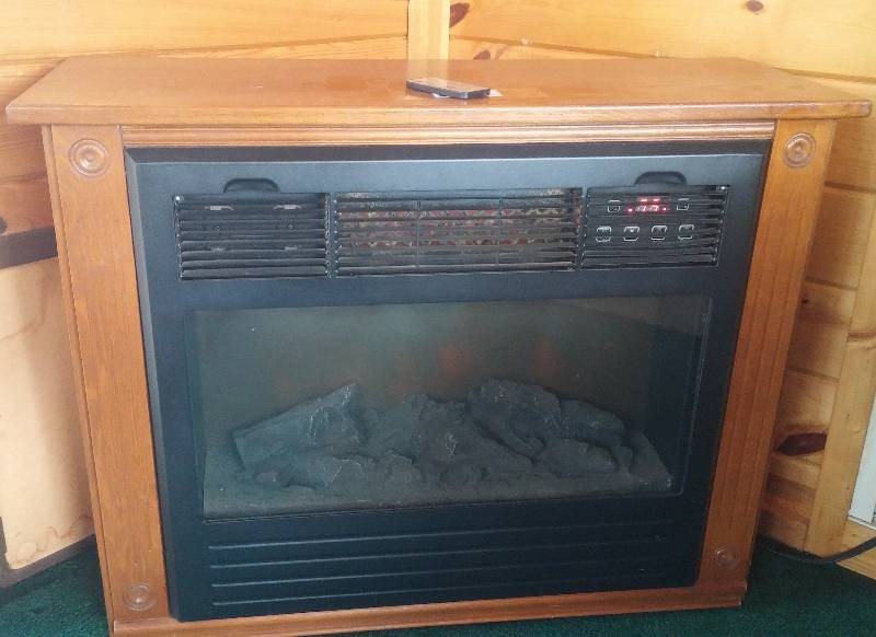 lot 173 image: Infrared Elec. Fireplace Space Heater