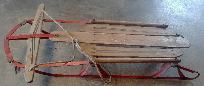 lot 116 image: Antique Toboggan