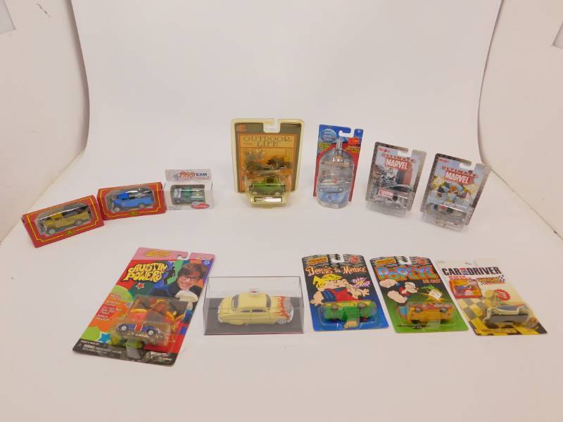 Lot of Collectible Cars