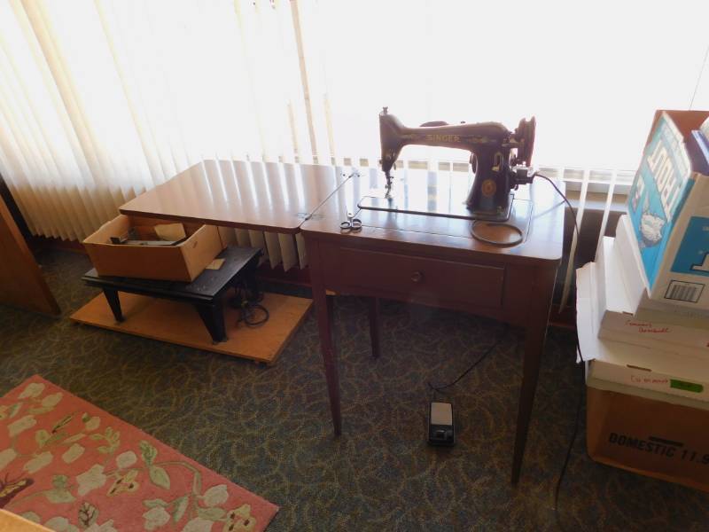 Vintage Singer Sewing Machine