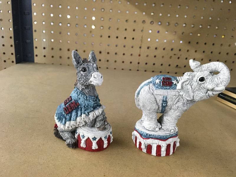 lot 320 image: Democrat Donkey & Republican Elephant