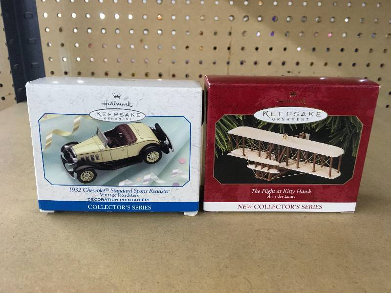 lot 323 image: Hallmark 1932 Chevrolet Standard Sports Roadster & Hallmark The Flight At Kitty Hawk Ornaments