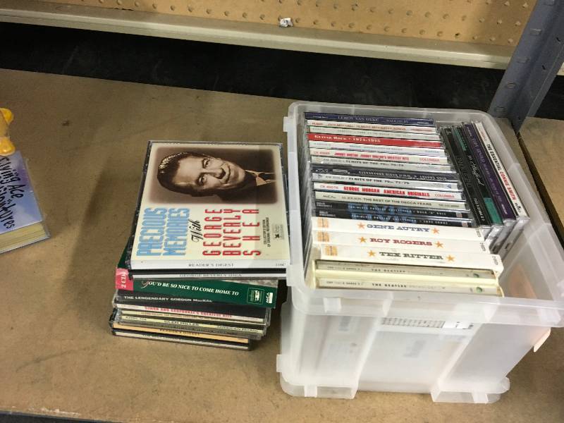 lot 386 image: Box Of Misc CDs