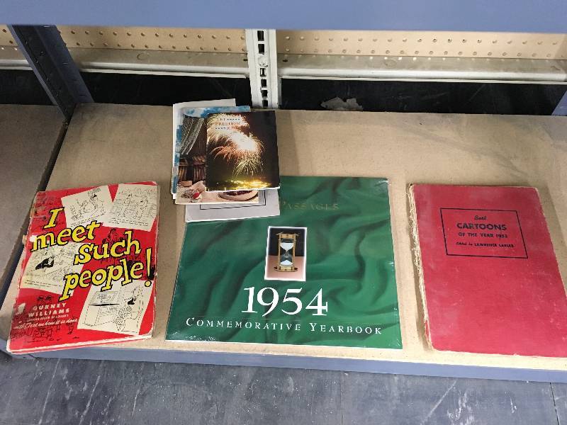 lot 387 image: 1953 & 1954 Cartoon books & Yearbook