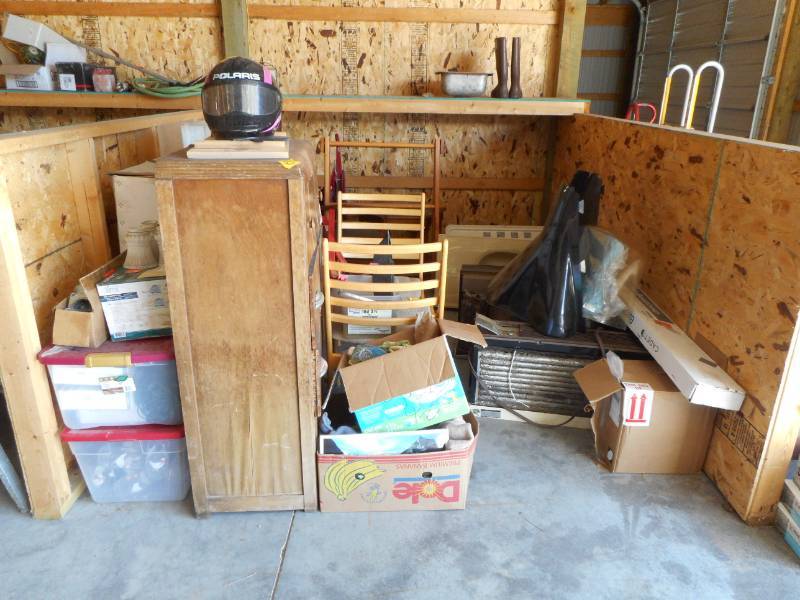lot 6 image: Bin Sale