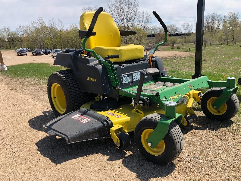 lot 1 image: 2017 JOHN DEERE Z540R ZTRAK ZERO TURN NO RESERVE