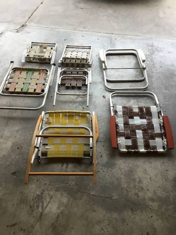 7 vintage strap lawn chairs