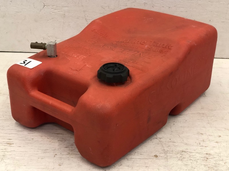 lot 31 image: Chilton Marine Fuel Tank
