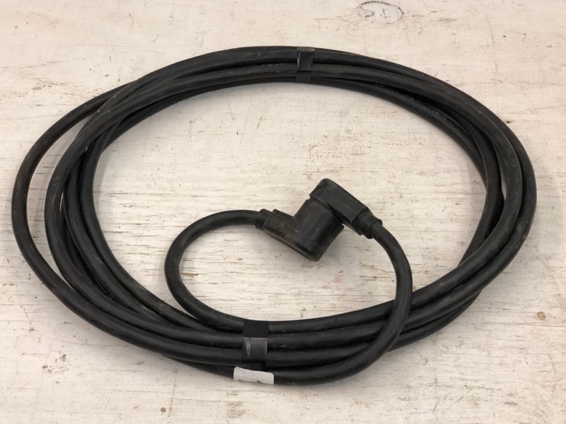 lot 32 image: 25ft R.V. Power Cord