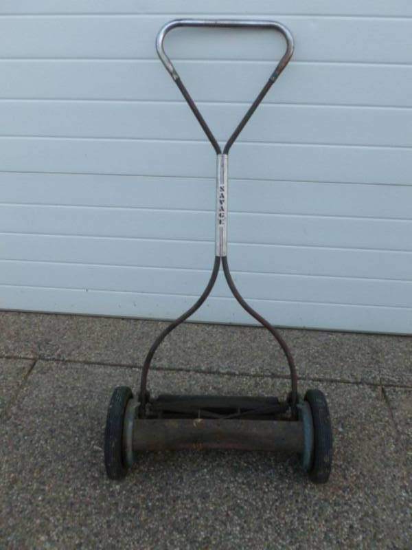 lot 16 image: Vintage Reel Mower