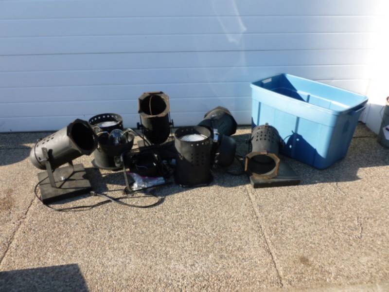 lot 30 image: Vintage Stage Lights