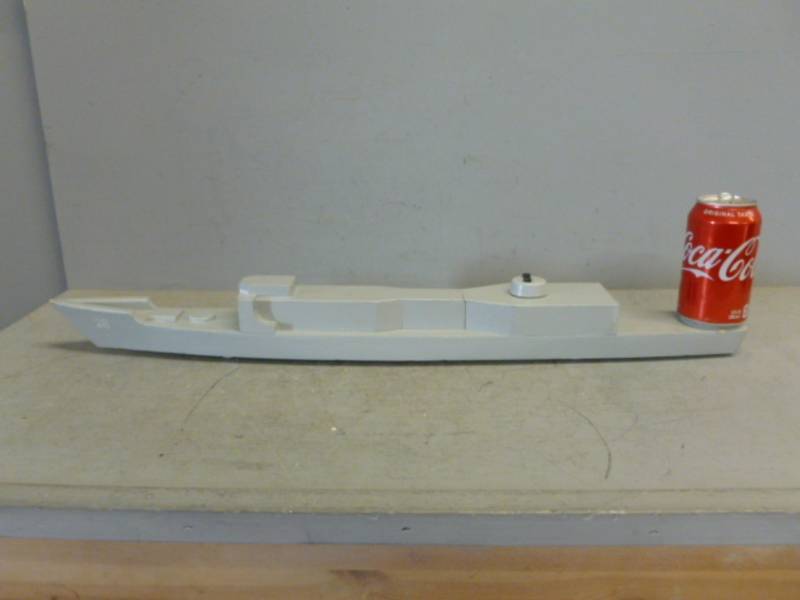 lot 32 image: Custom Made Wooden Mantle Decoration