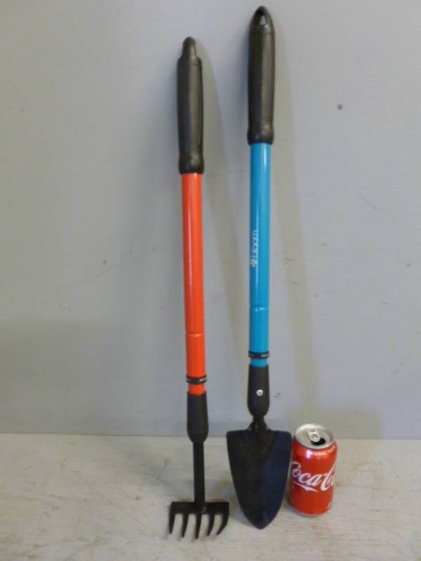 lot 33 image: Garden Tools