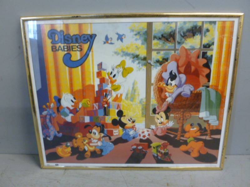 lot 35 image: Mickey Mouse Collectible