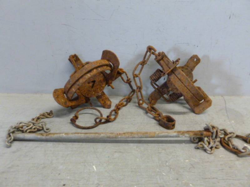 lot 45 image: Vintage Traps