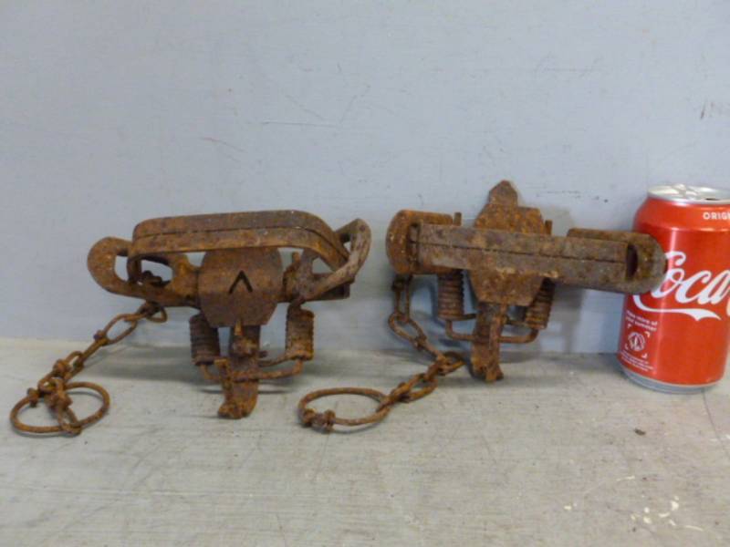 lot 46 image: Vintage Traps