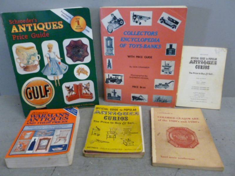 lot 58 image: Collector Books
