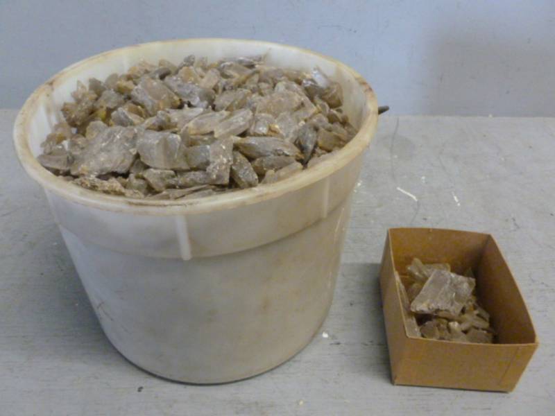 lot 80 image: Collector Rocks