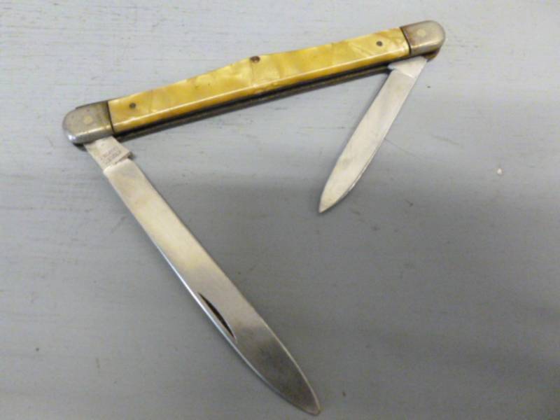 lot 109 image: Vintage Pocket Knife