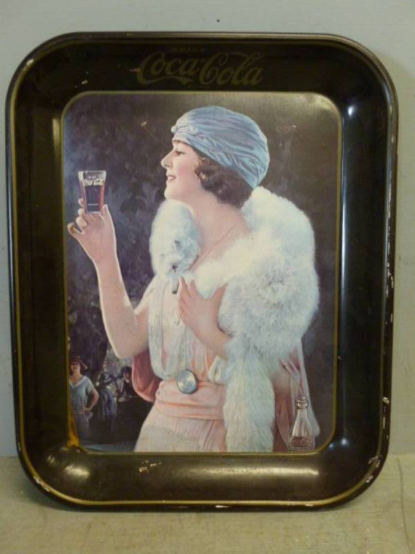 lot 124 image: Vintage Coca-Cola Tray