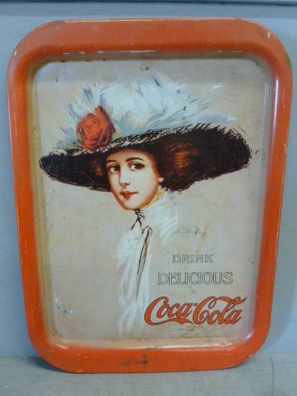lot 125 image: Vintage Coca-Cola Tray