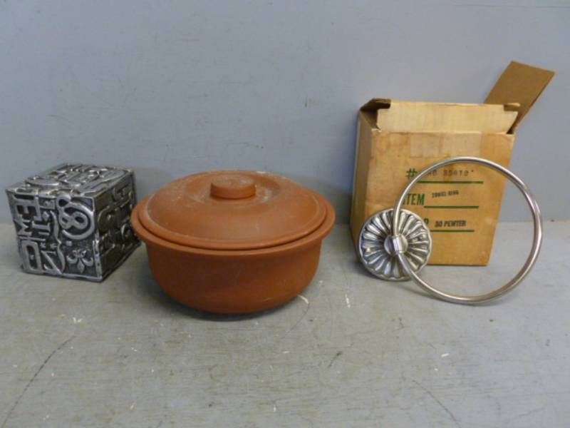 lot 143 image: Pewter