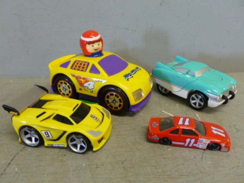 lot 144 image: Toys