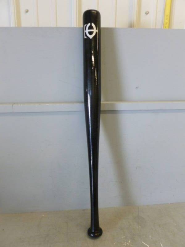 lot 175 image: Minnesota Twins Collectible