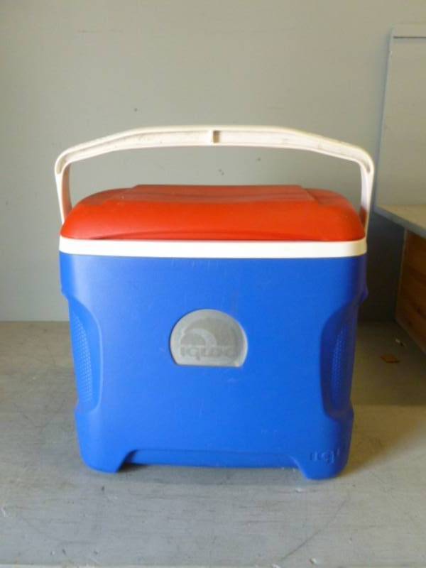 lot 182 image: Cooler