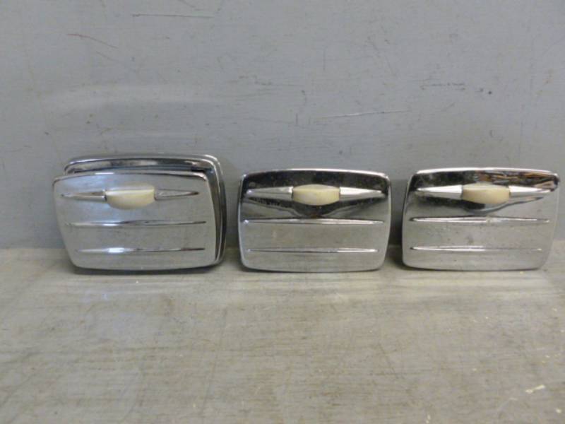 lot 218 image: Vintage Car Parts