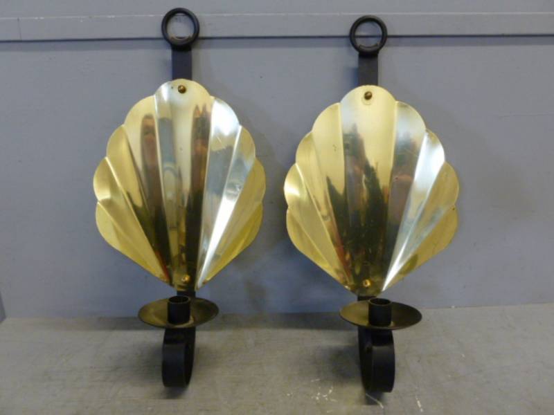 lot 226 image: Vintage Decoration