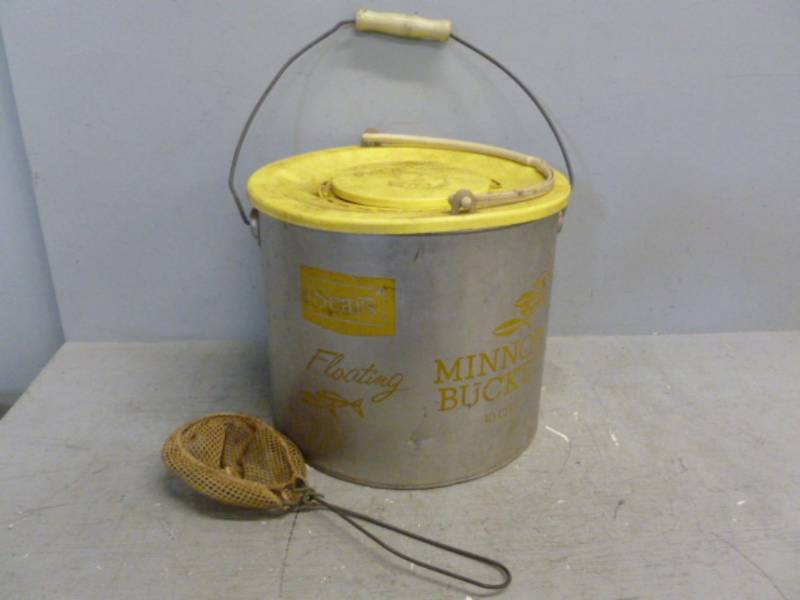 lot 232 image: Vintage Minnow Bucket