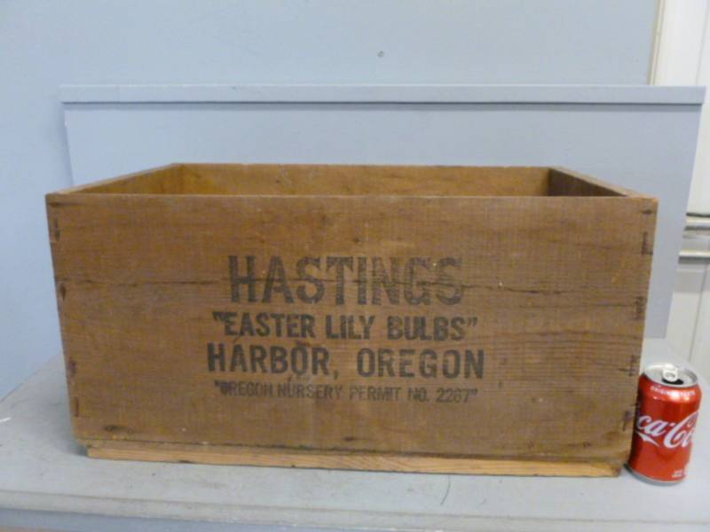 lot 235 image: Vintage Wooden Box