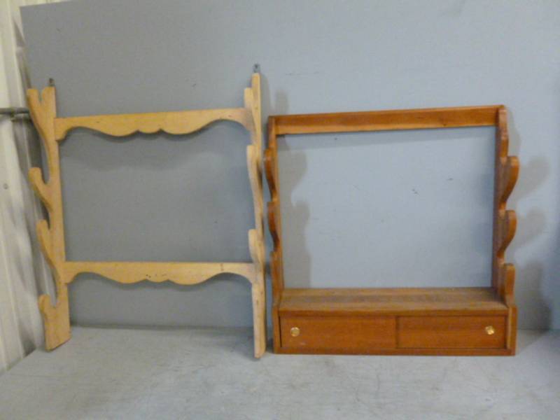 lot 238 image: Gun Racks
