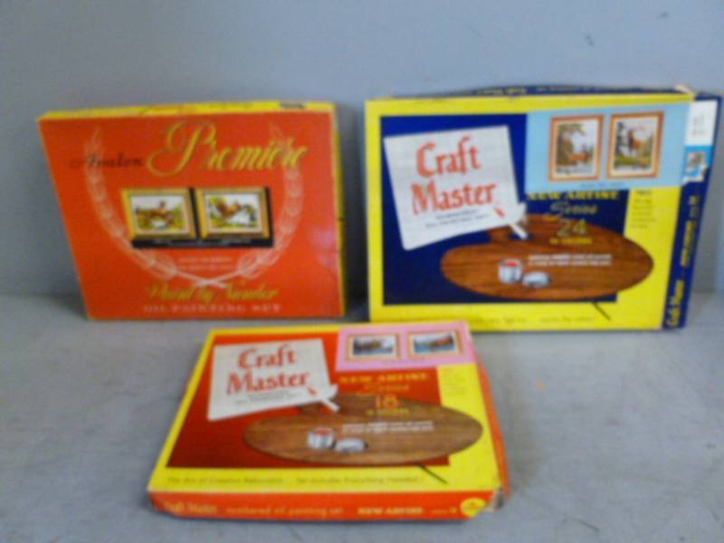 lot 264 image: Vintage Paint Sets
