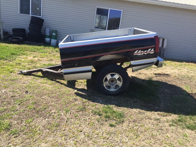 Pickup Box Trailer MAY CONSIGNMENT AUCTION MAYVILLE ND KBID
