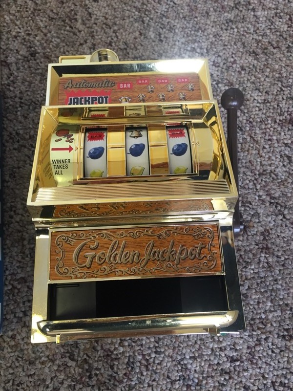 lot 14 image: Toy Slot Machine in Original Box