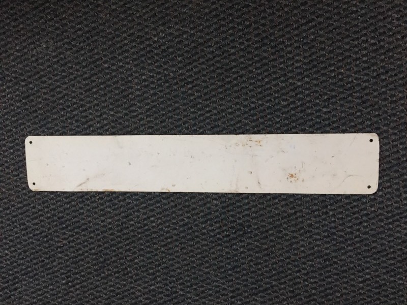 lot 19 image: Metal No Smoking Sign