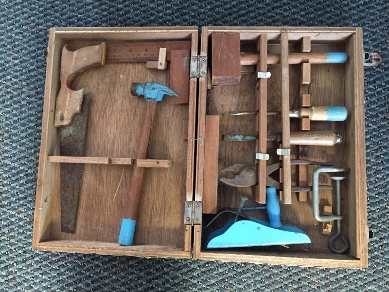 lot 18 image: Handy Andy Kids Tool Chest
