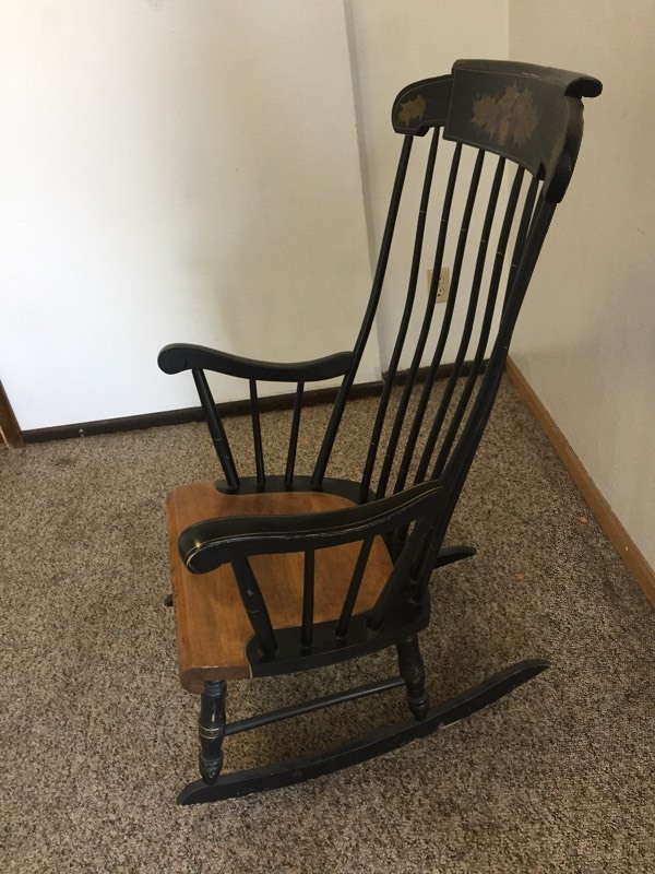 lot 24 image: Rocking Chair