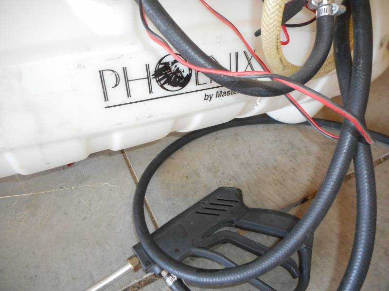 lot 8 image: Sprayer