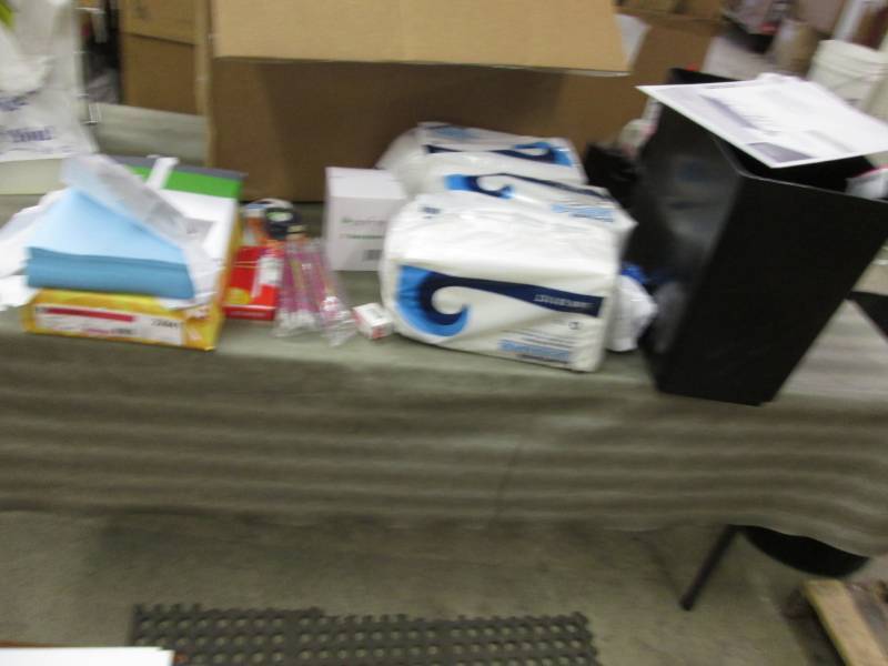 lot 14 image: 3 Packs Luncheon Napkins, Wastebask...